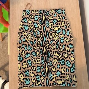 BCBGMaxAzria Textured Green and Gold Skirt